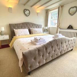 Bumblebee Cottage - Cosy Cottage in Area of Outstanding Natural Beauty, hotel a Hemel Hempstead
