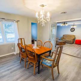 Relaxing 3BR 3 Bath close to the falls, hotel in Niagara Falls