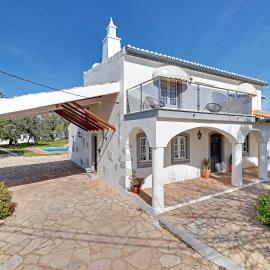Casal dos Machados - Vista Mar, hotel i Benfarras