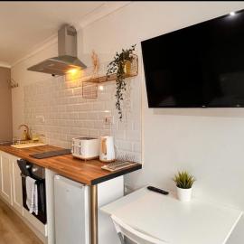 Cosy & Convenient space near M1, EM Airport & City – hotel w Nottingham