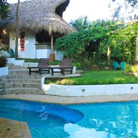 Hierba Buena Eco Hostel, hotel a El Zaino