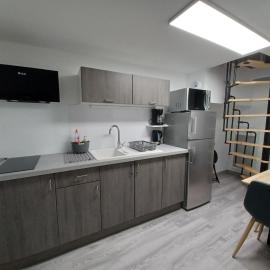 Charmant T2 duplex Centre de Foix, hotel em Foix