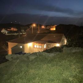 Viesnīca BezerreiraComVida-O refúgio do monte pilsētā Bezerreira