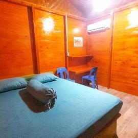 Gonias Hostel, hotel in Gunungsitoli