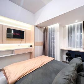Apt Tokyo Riverside Studio PIK2 Tower C w Netflix., Hotel in Muara