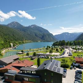 Ferienwohnungen Karlingerhof am See, hotel a Achenkirch