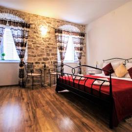 Grand Bedroom Aptm Palace Top Location