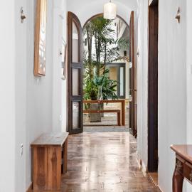 Tizol Historic Building 8br in Old San Juan, hotel v destinaci San Juan