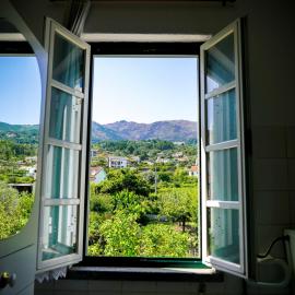 Casa Vista da Serra - Covilhã, hotel v destinaci Covilhã