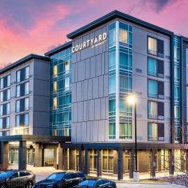Burlington में, होटल Courtyard by Marriott Burlington-Oakville