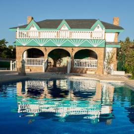 El puntazo del Tajo, hotel v destinaci Illana