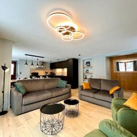 Appartements Chalet Lauranoure Centre Station à 150 m du Jandri 3S, hotel in Les Deux Alpes