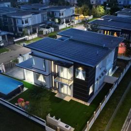 TropINN Villa- CornerHouse•BIGPool•BBQ•KTV•Billard, hotel in Bandar Penawar