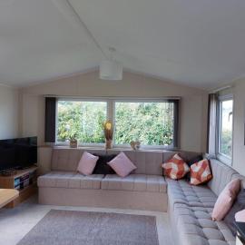 Southview Holiday Park Skegness - Upgraded Caravan - Unica, hotel in Skegness