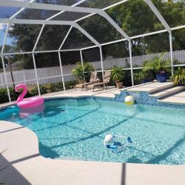 Vacational, private heated pool house