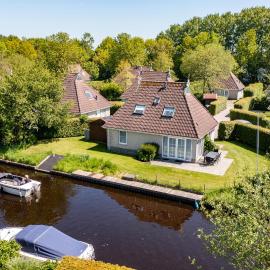 Summio Vakantiepark It Wiid, hotel u gradu Ernevald