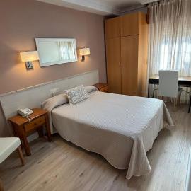 Hostal Atienzar – hotel w mieście Albacete