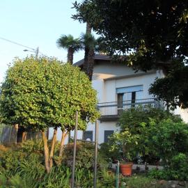 Holiday Home Erica by Interhome, hotel in Porto Valtravaglia