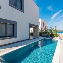 Royal House 3