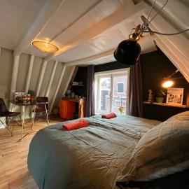 Attic Monkeys Lodge: Amsterdam'da bir otel