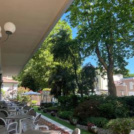 Hotel Rosa, hotel u gradu 'Cervia'