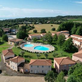 Santa-Maria-Poggio में, होटल Les villas de Mélody