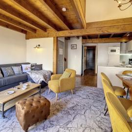 Appartement spacieux, proche pistes, balcon, 10 pers, sauna, hammam, WIFI - FR-1-344-747