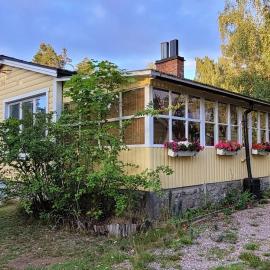 Trevligt hus/stuga i Svärtinge, hotel sa Norrköping