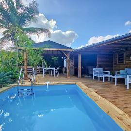 Villa l'Anjou Créole a Sainte Anne en Guadeloupe avec piscine privée et 2 chambres pour 4 personnes