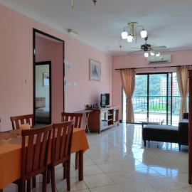 Town Condo - Marina Court Kota Kinabalu、コタキナバルのホテル