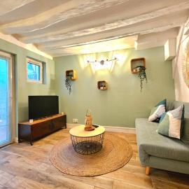 Cocon urbain au cœur de Nemours – hotel w mieście Nemours
