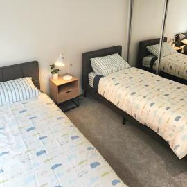 Comfy 2 bed appt in central werribee
