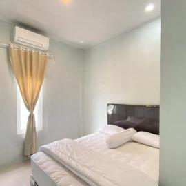 RedDoorz Syariah near Kantor Bupati Pantai Pandan Sibolga, hotel en Halangan