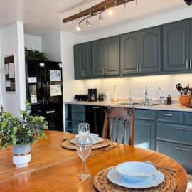Relax in Style and Comfort in South Bay, hotel a Milford