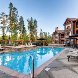 BlueSky Breckenridge, מלון בברקנרידג'