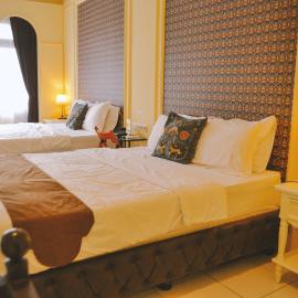 The Swarna Hotel Bayah Lebak, готель у місті Muaramadur