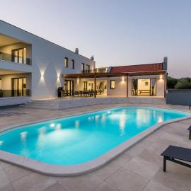 Villa Posidonia near Pula with sea view and surrounded by olive trees