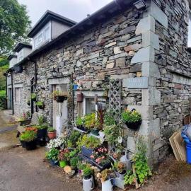 1 Bed Flat - Sleeps 4 - Garden - Parking - Wifi