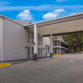 Quality Inn Ocean Springs - Biloxi East โรงแรมในโอเชียนสปริงส์