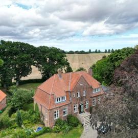 Gutshof Rothensande Herrenhaus, Hotel in Waabs