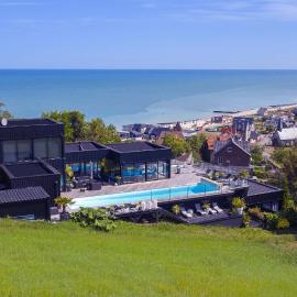 La Résidence de la Villa Quartz، فندق في فارينجيفيل-سور-مير