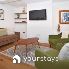 Chapel House by YourStays - Two bed cottage in Market Town of Sandbach, high end finish, Hotel in Sandbach
