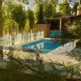 Cabaña La Escondida, hotel sa Trelew