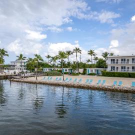 Fisher Inn Resort & Marina، فندق في إسلامورادا