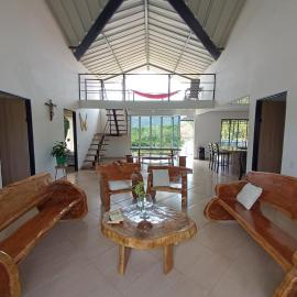 Casa Tipo Cabaña de Descanso En La Jagua Huila, Fresca Elegante, hotel u gradu Garzón