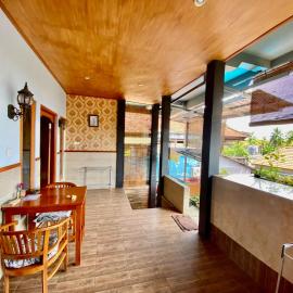 Sawitri Homestay, hotel i Padangbai