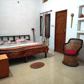 Royal House, hotel in Bharatpur