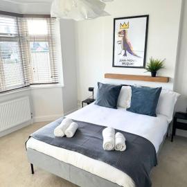 Oxford Kidlington 6 Bed 5 mins to Oxford Parkway, hotel in Kidlington