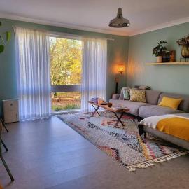 The Yellow Koala - Vibrant Home in Medlow Bath, hotel in Medlow Bath