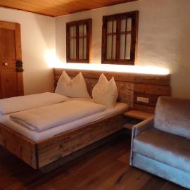 Innerraderhof Appartment 1, hotel di Prato alla Drava